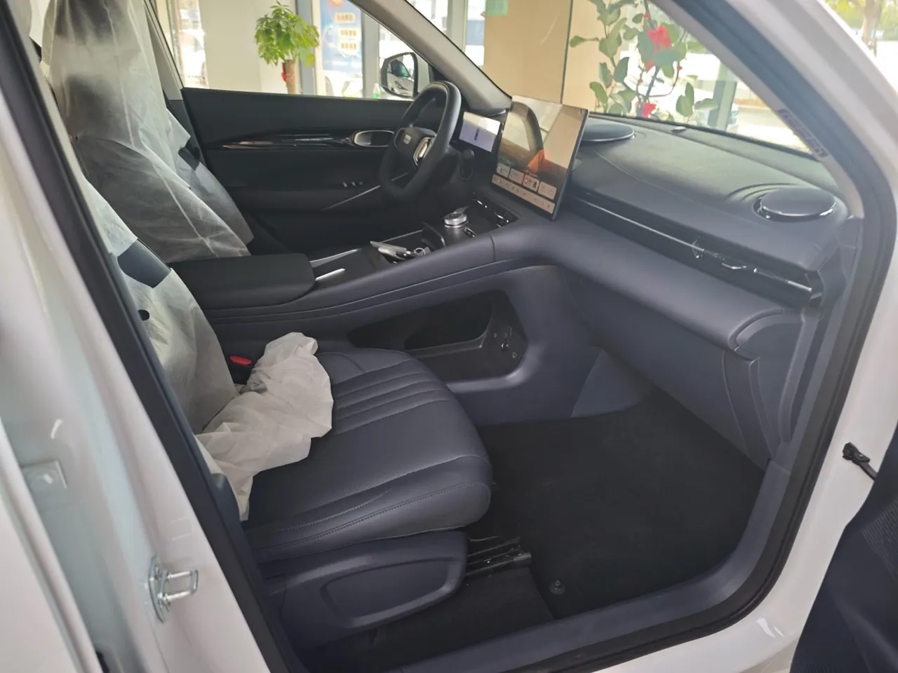 Geely Galaxy 2024 E 5 440km sailing version automatic gear 7