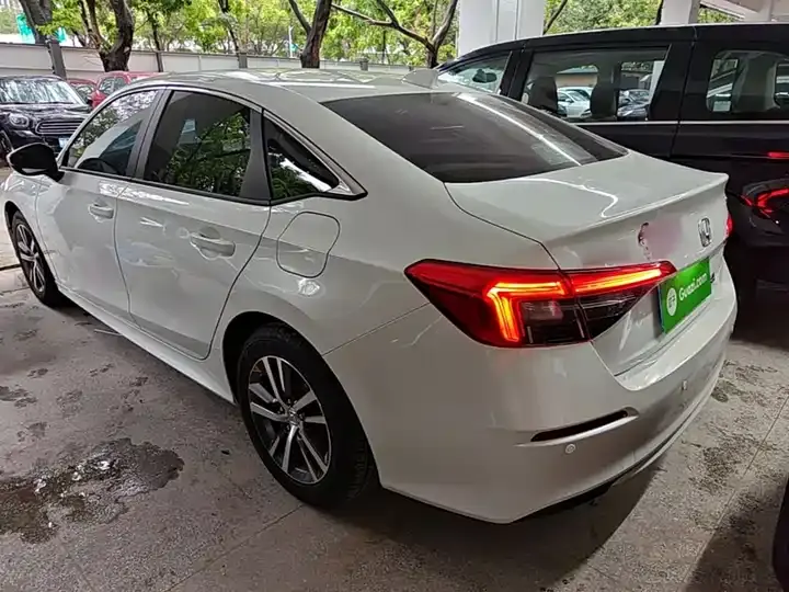 Civic 2023 240TURBO CVT Dynamic C Special Edition 5