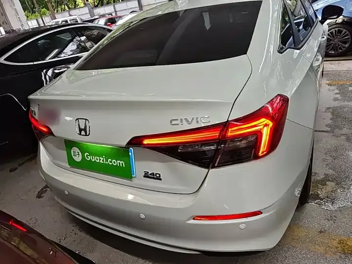 Civic 2023 240TURBO CVT Dynamic C Special Edition 6