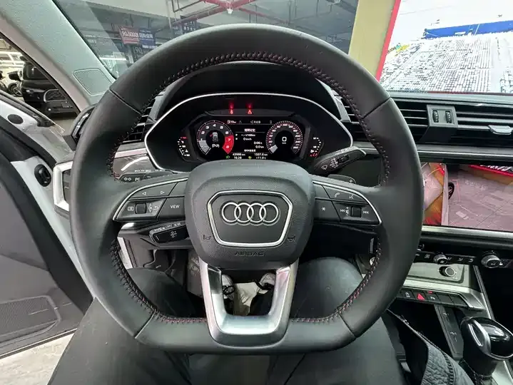 Audi Q3 2022 35 TFSI Fashion Dynamic 11