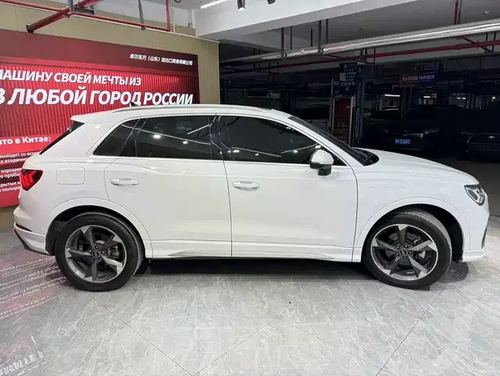 Audi Q3 2022 35 TFSI Fashion Dynamic 4