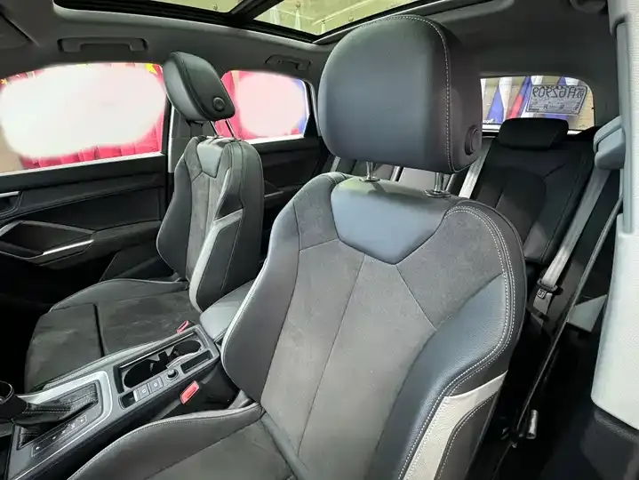 Audi Q3 2022 35 TFSI Fashion Dynamic 9