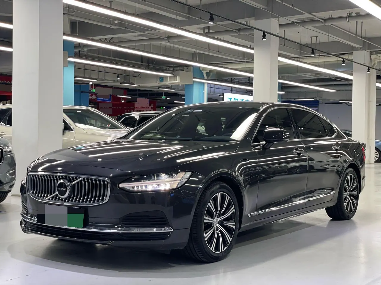 Open image lightbox: Volvo S90 New Energy 2022 S90 PHEV 2.0T T8 Zhiyi Deluxe Automatic Gear