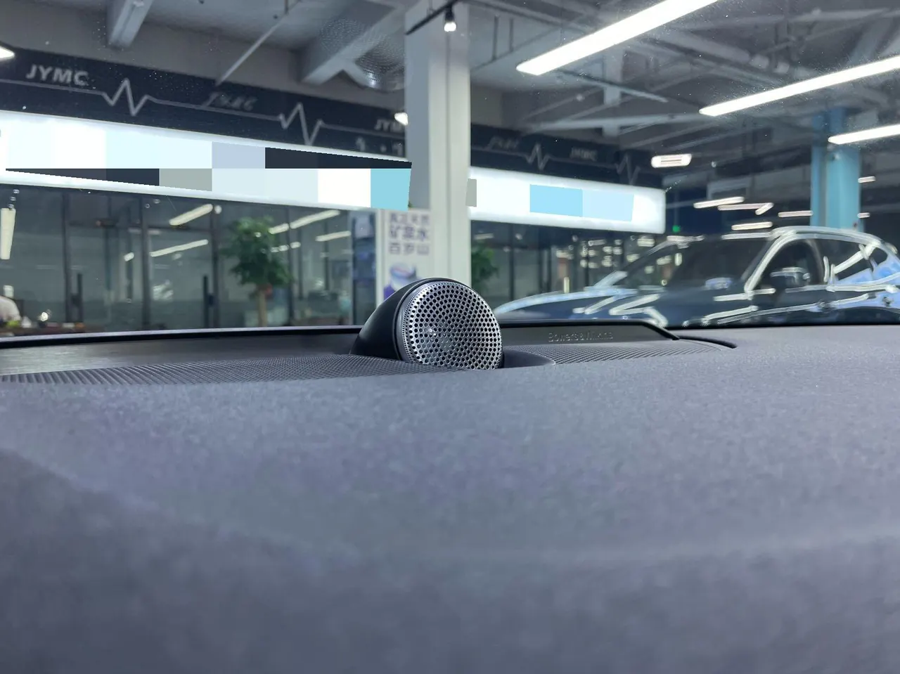 Volvo S90 New Energy 2022 S90 PHEV 2.0T T8 Zhiyi Deluxe Automatic Gear 4