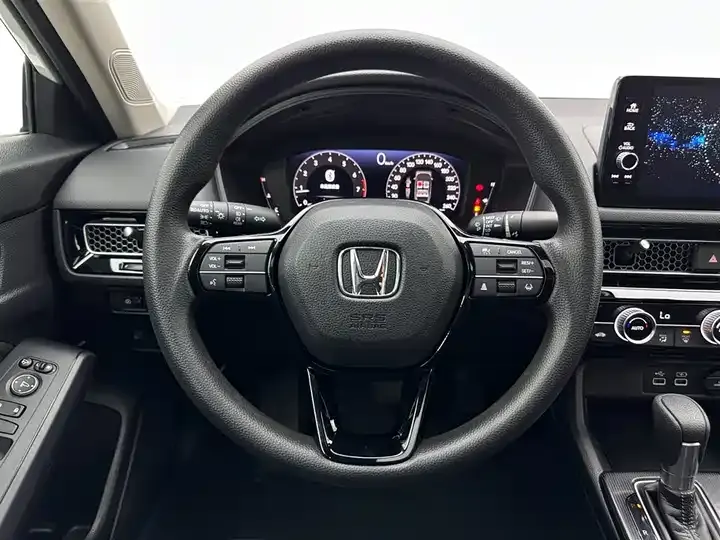 Civic 2023 240TURBO CVT 9