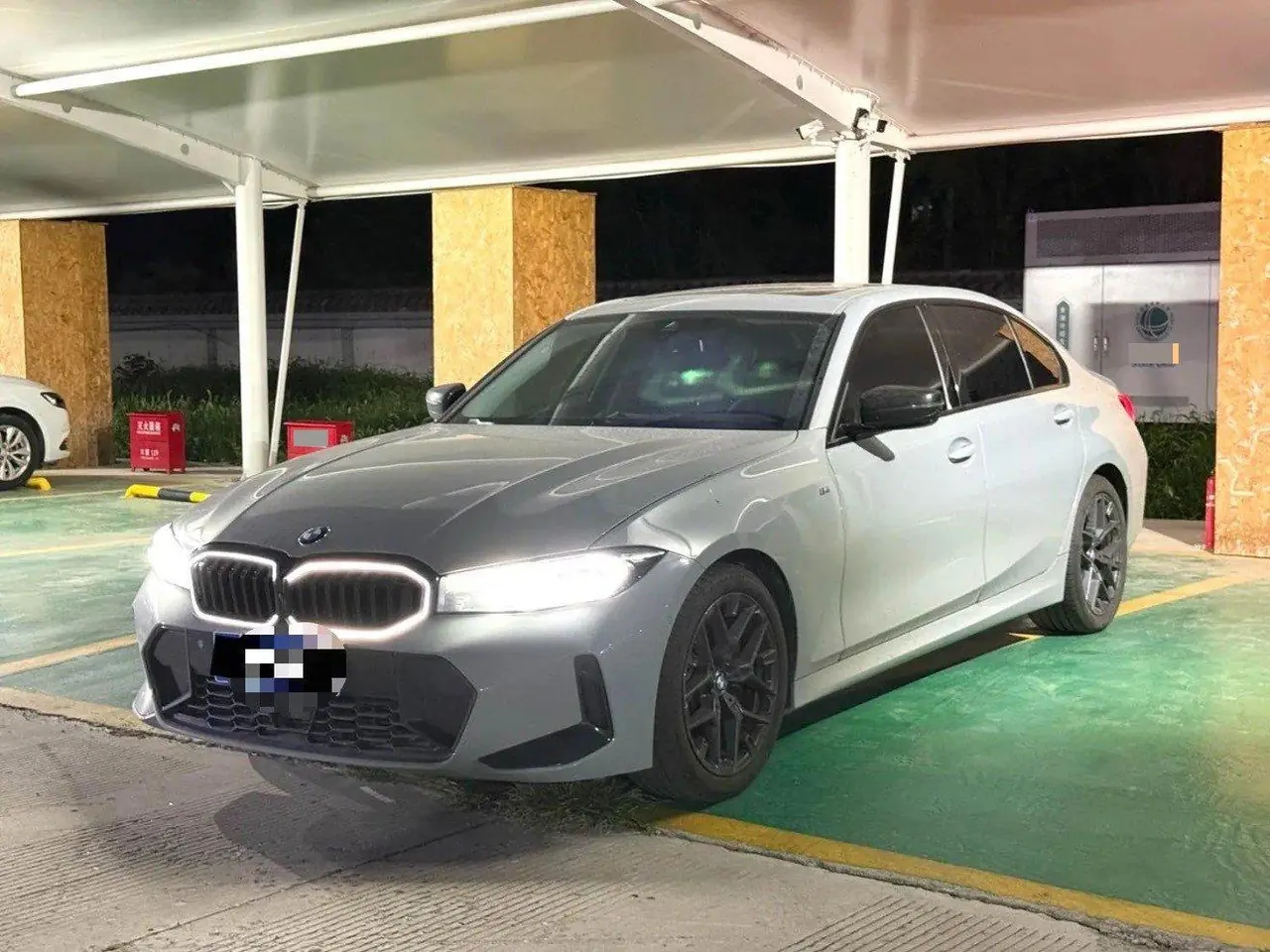 BMW 3 Series 2025 330Li 2.0T M Sports Obsidian Night Suit Automatic Gear - View 1