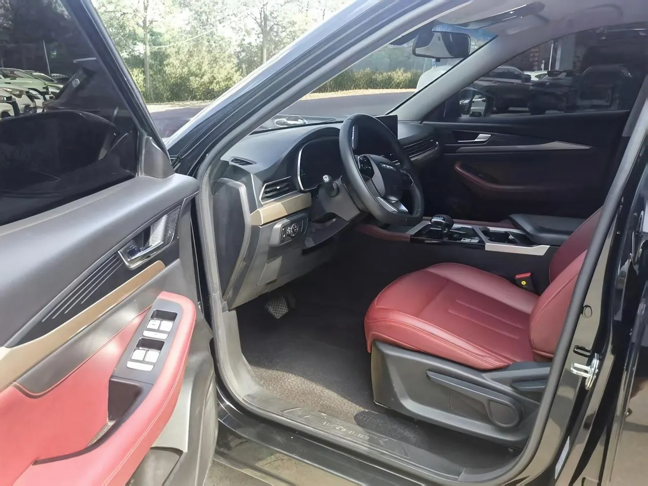 Jetour 2023 X70 1.5T Exceed PRO Edition 5-seat Automatic Gear 3
