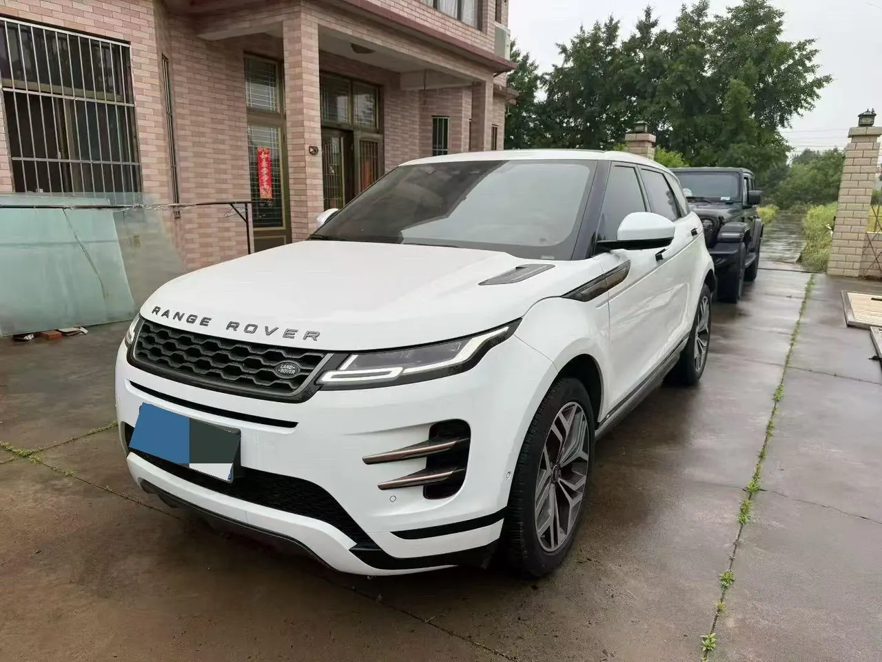 Land Rover 2020 Range Rover Evoque 48V 2.0T 249PS R-DYNAMIC S Sports Edition Automatic Gear - View 1