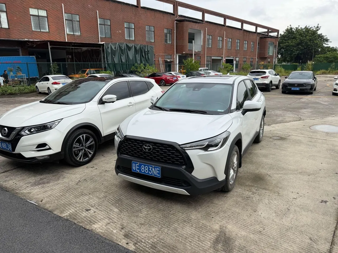 Toyota 2023 Asian Dragon 2.5 Deluxe Edition Automatic - View 1
