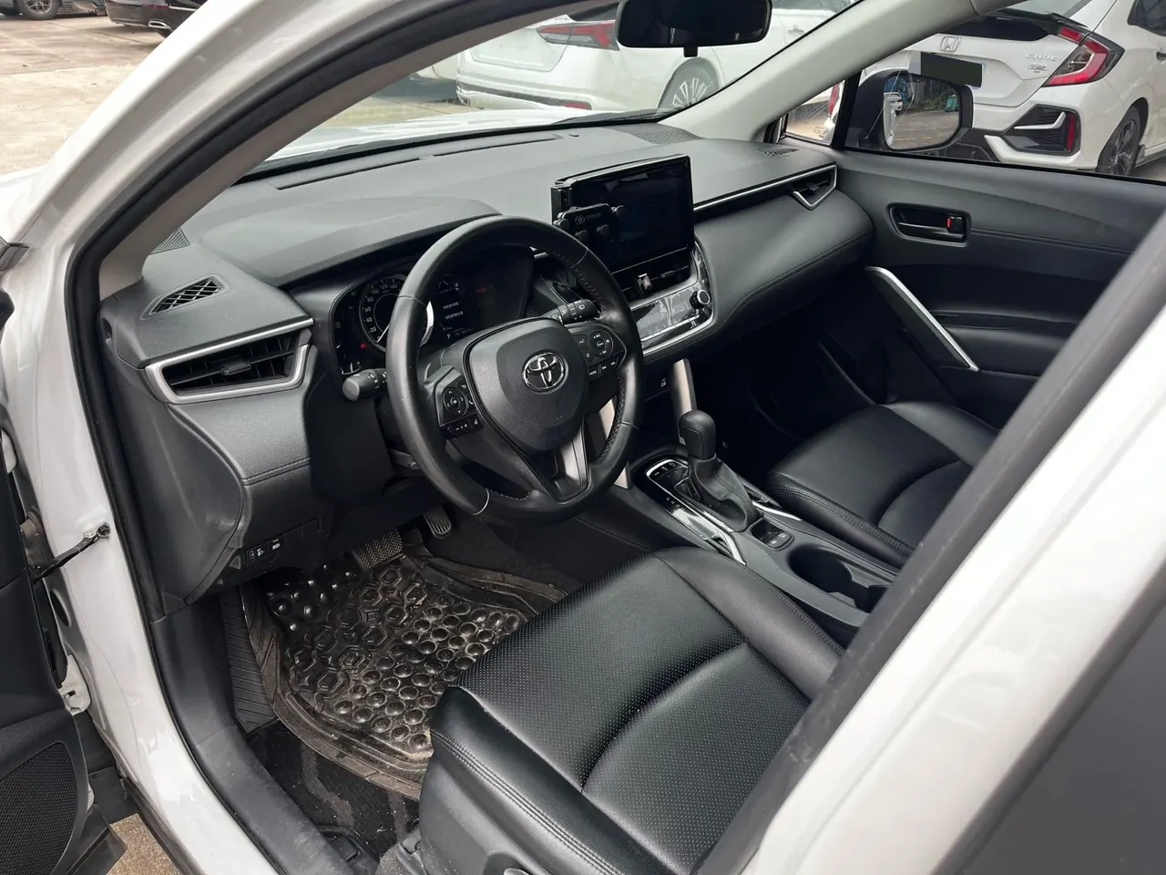 Toyota 2023 Asian Dragon 2.5 Deluxe Edition Automatic 2