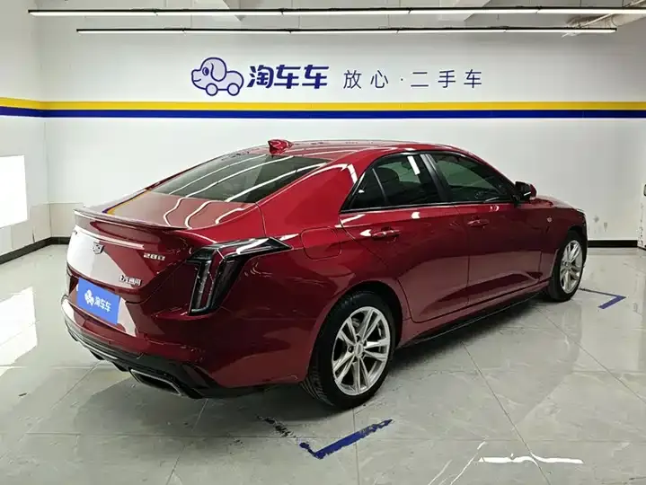 Cadillac CT4 2020 28T Luxury Model 3