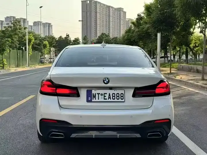 BMW 5 Series 2021 525Li M Sports Suit 8