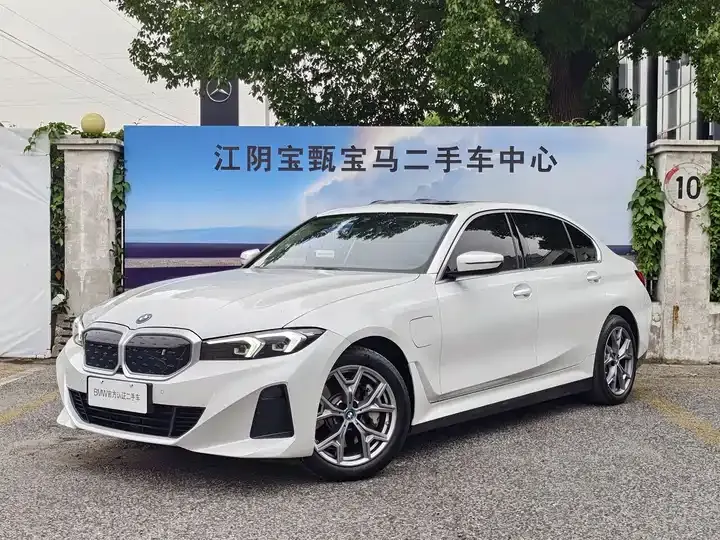 BMW i3 2024 eDrive 35 L - View 1