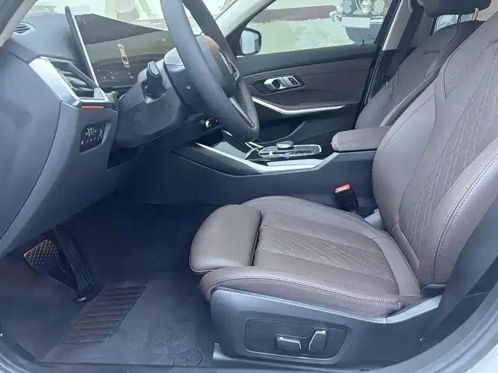 BMW i3 2024 eDrive 35 L 10