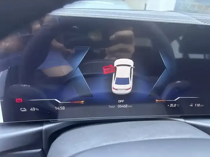 BMW i3 2024 eDrive 35 L 8