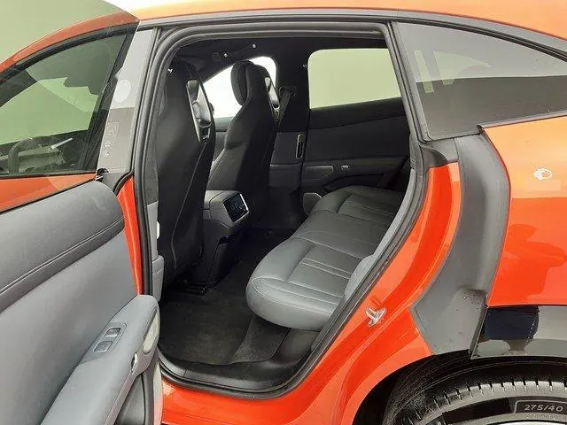MI 2025 YU7 Long Endurance High Performance Four-wheel Drive Max Edition Automatic Gear 9