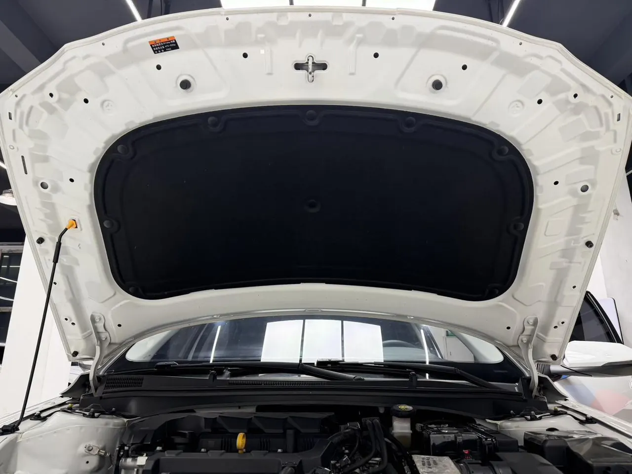 Hyundai 2023 Elantra -3-compartment 1.5 stepless LUX premium automatic gear 14