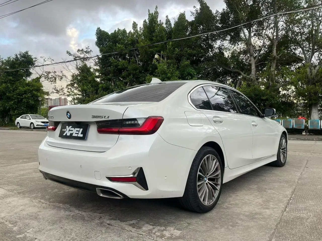 BMW 3 Series 2020 325Li 2.0T First Edition Automatic Gear 9