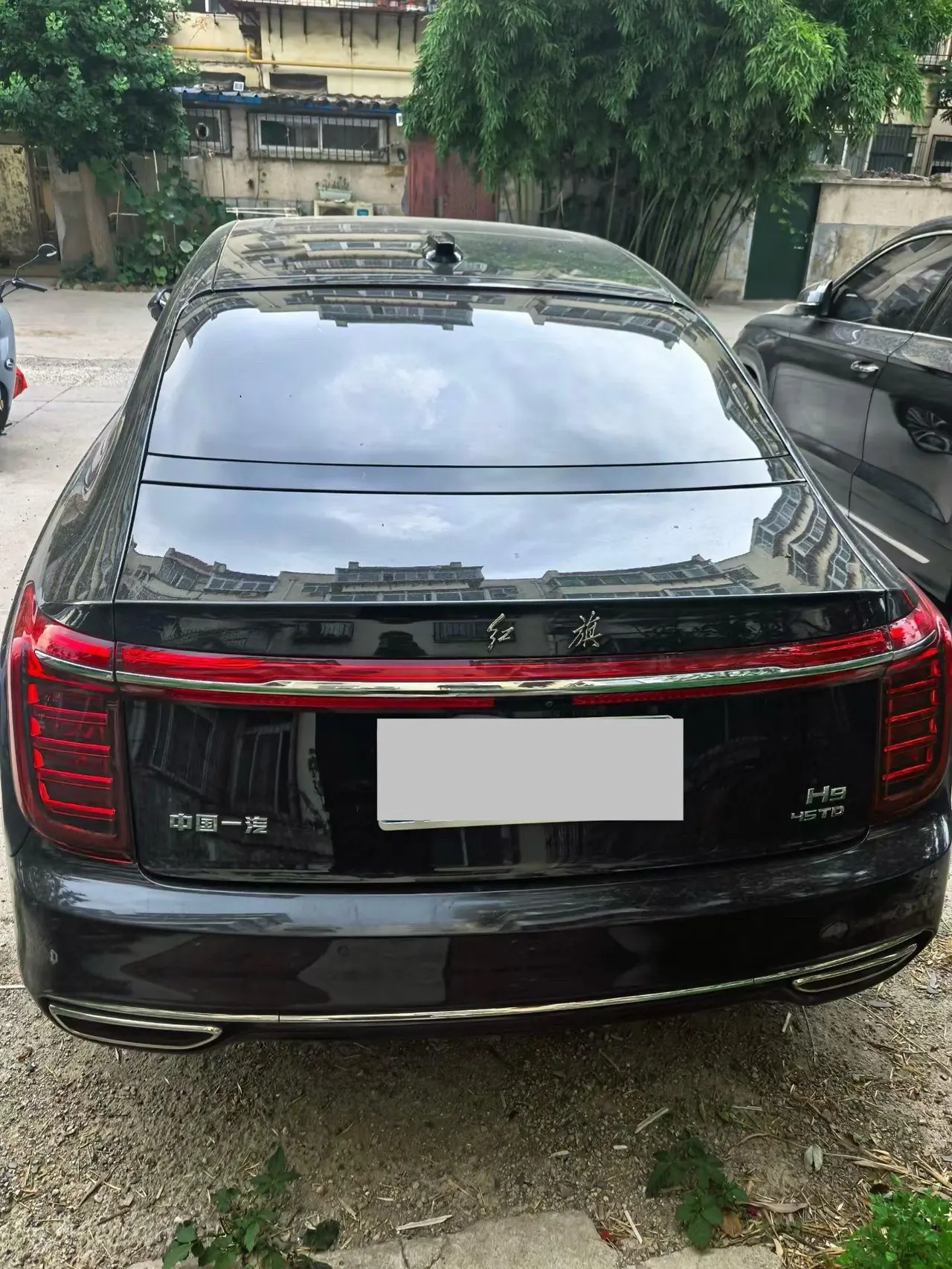 HongQi 2020 H9 48V 2.0T Zhilian Qi Chang Edition Automatic Gear 4