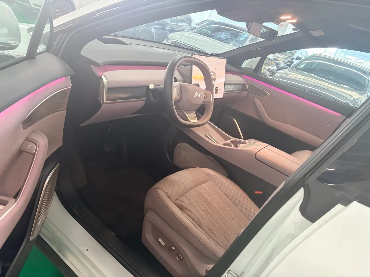 ONVO 2025 L60 60kWh rear drive version automatic gear 7