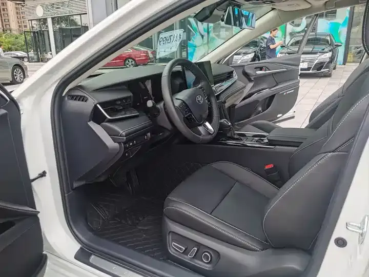 Camry 2026 2.0GVP Deluxe Edition 11