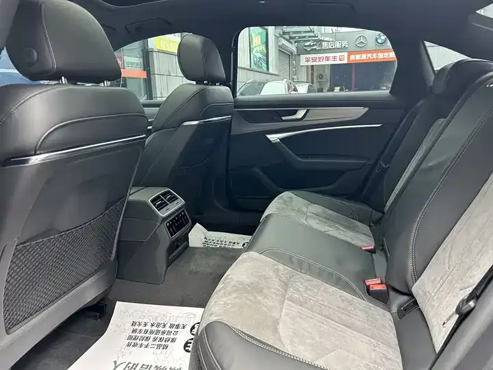 Audi A6L 2020 45 TFSI Selected Dynamic Type 9