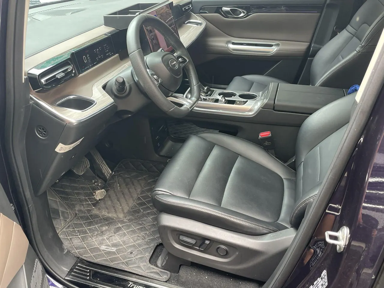 GAC Trumpchi 2024 E8 2.0 150km MAX Automatic Transmission 3