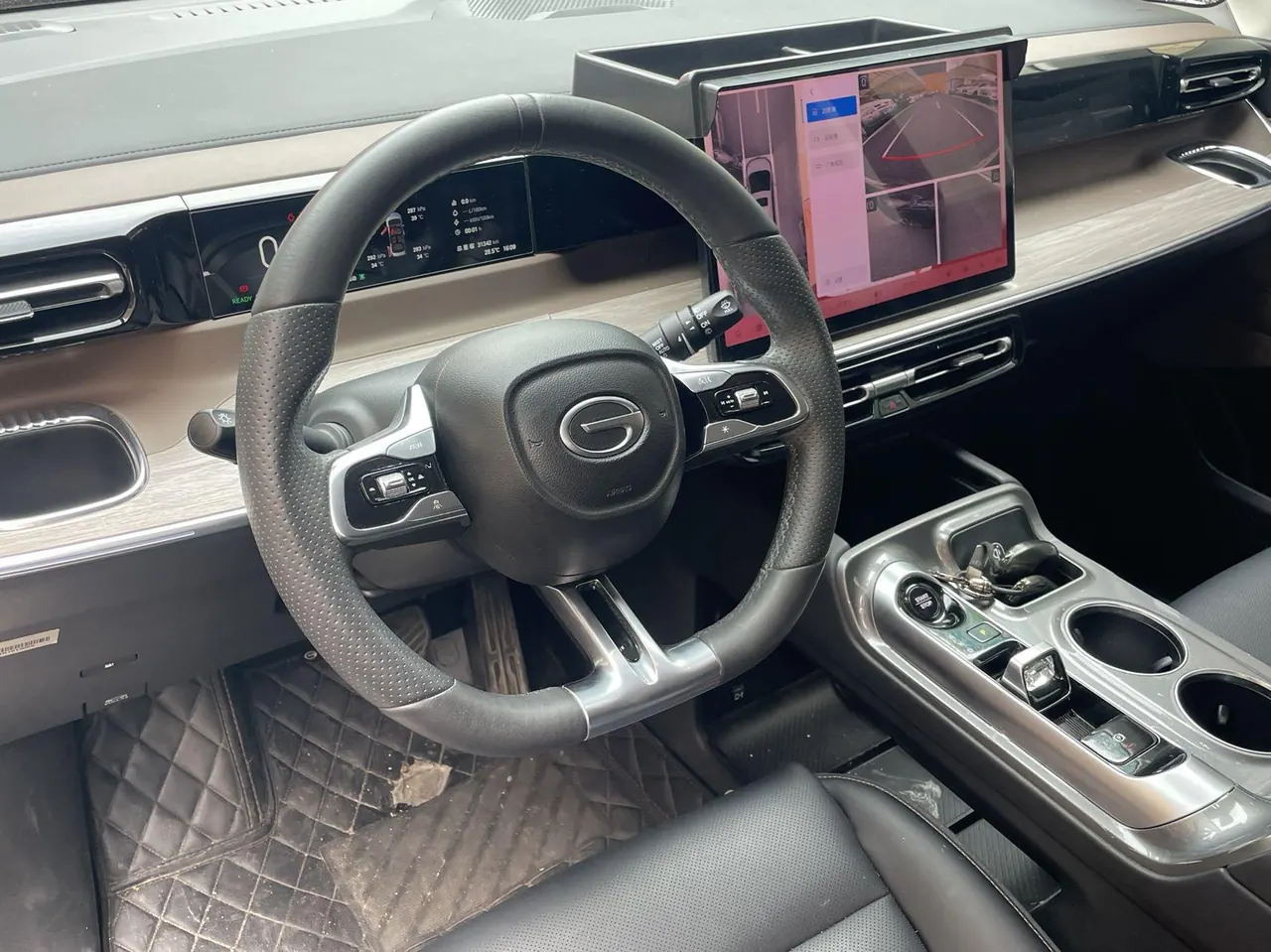 GAC Trumpchi 2024 E8 2.0 150km MAX Automatic Transmission 4