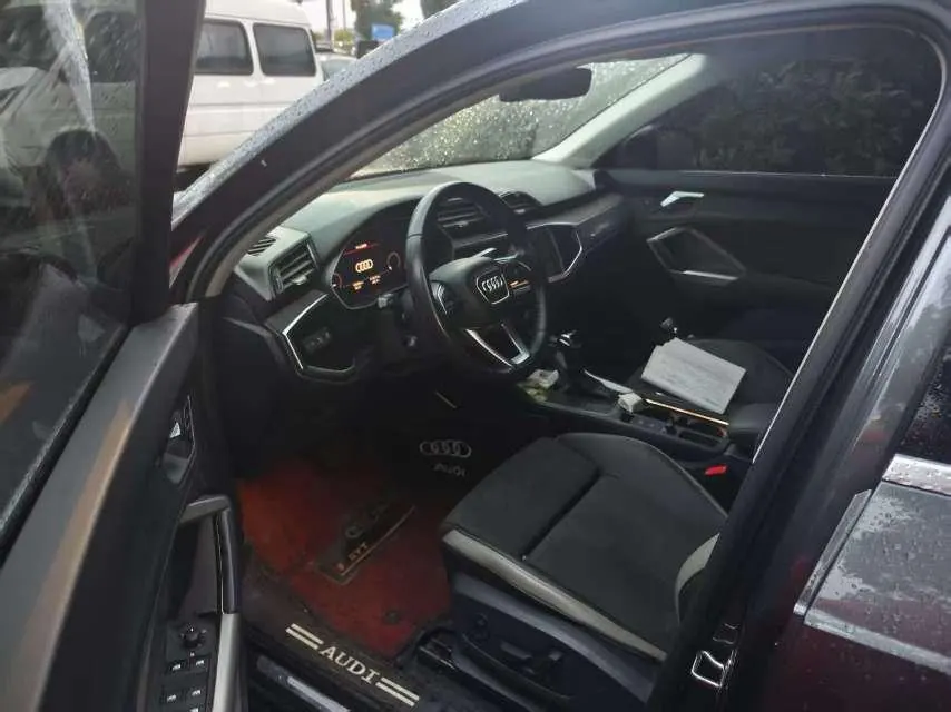 Audi 2022 Q3 1.4TFSI 35TFSI Aggressive Dynamic Automatic 3