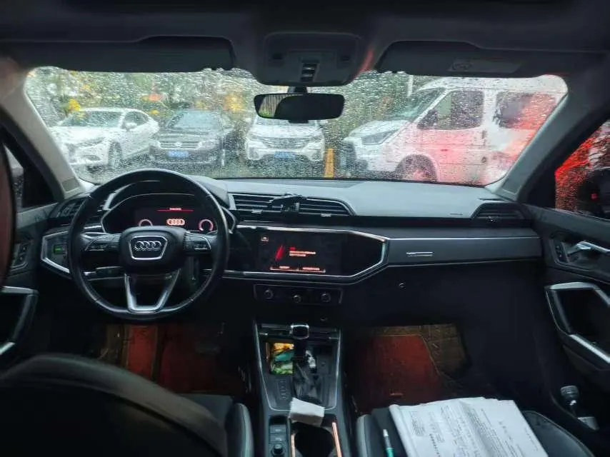 Audi 2022 Q3 1.4TFSI 35TFSI Aggressive Dynamic Automatic 5