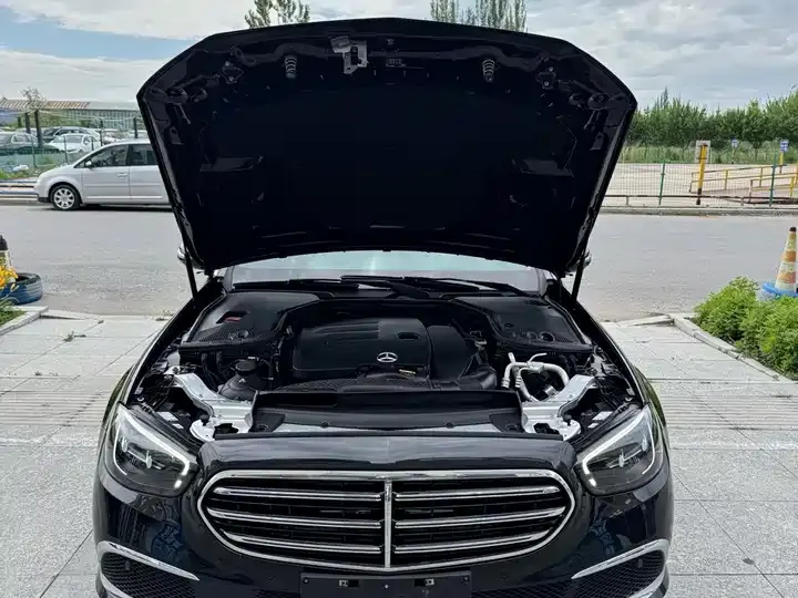 Mercedes Benz Class E 2021 to E 260 L 8