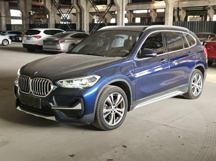 Open image lightbox: BMW X1 New Energy 2020 X1 xDrive30Le 1.5T Exclusive Automatic Gear