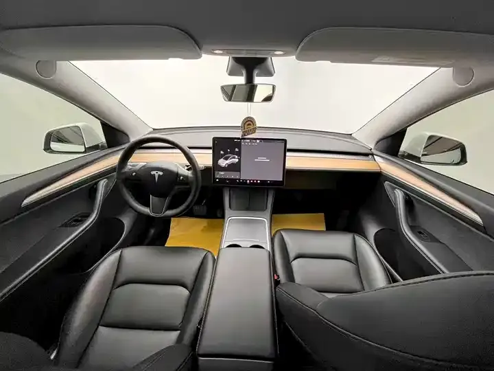 Model Y 2021 long-range all-wheel drive 10