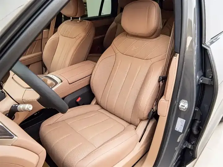 ONVO L90 2025 Pro 6-seat Edition 12
