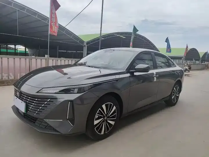 Open image lightbox: Yidong PHEV 2025 Smart New Blue Whale 145KM High Energy Edition