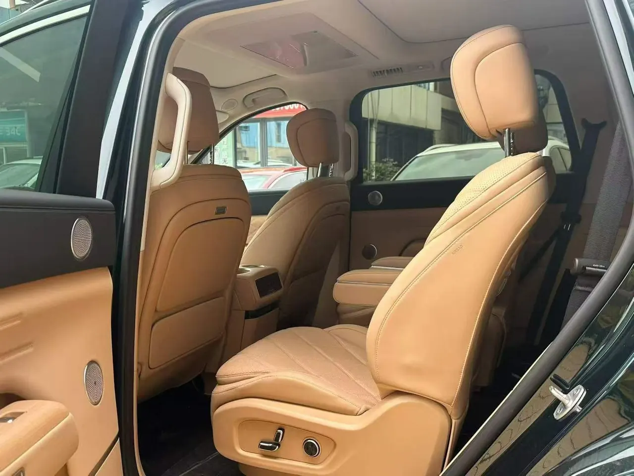 Chery 2026 Fengyun T 11 220 Four-wheel Drive Family Music Automatic Gear 5