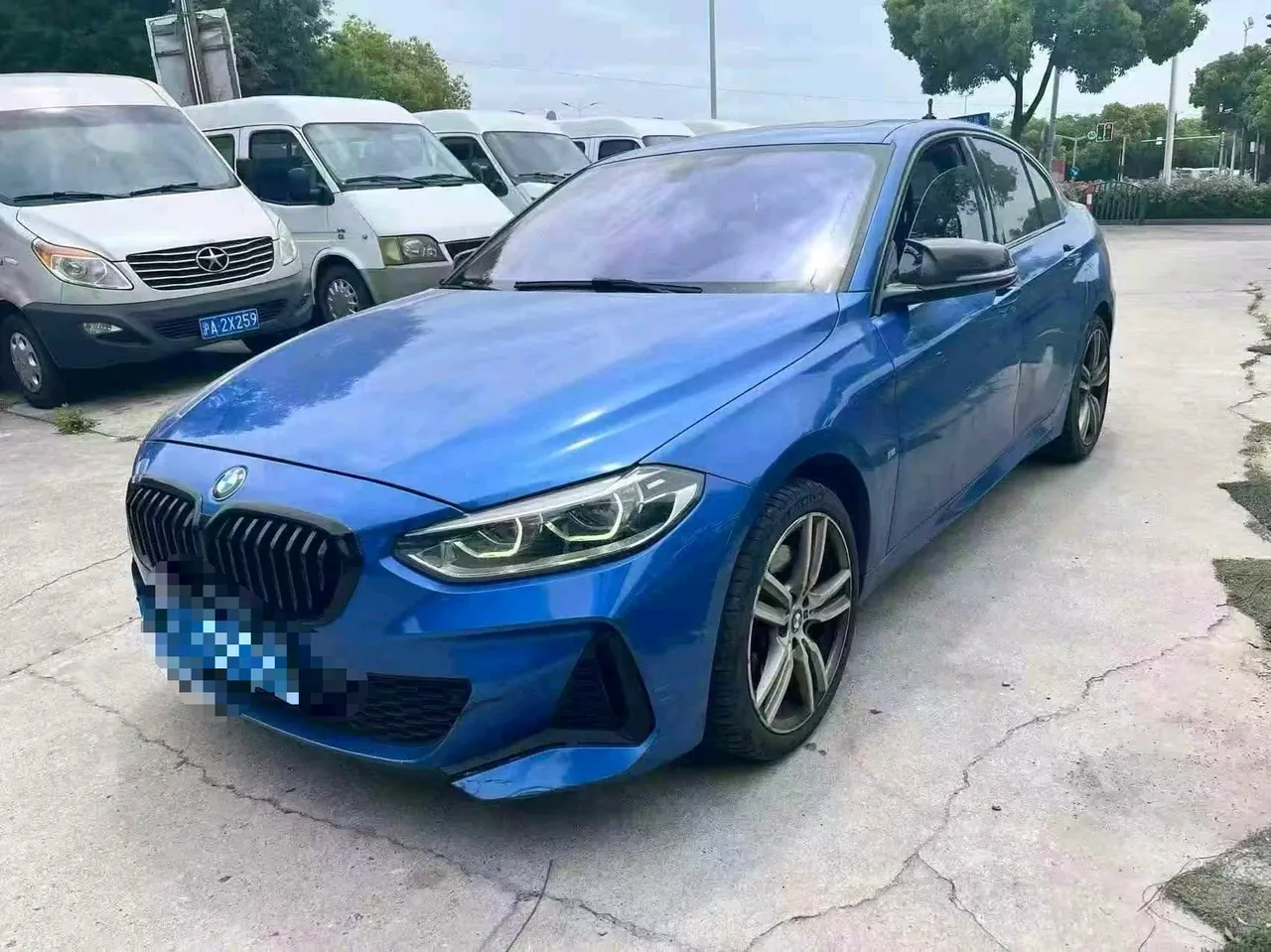 Open image lightbox: BMW 1 Series 2020 125i 2.0T Leading M Sports Suit Automatic Gear