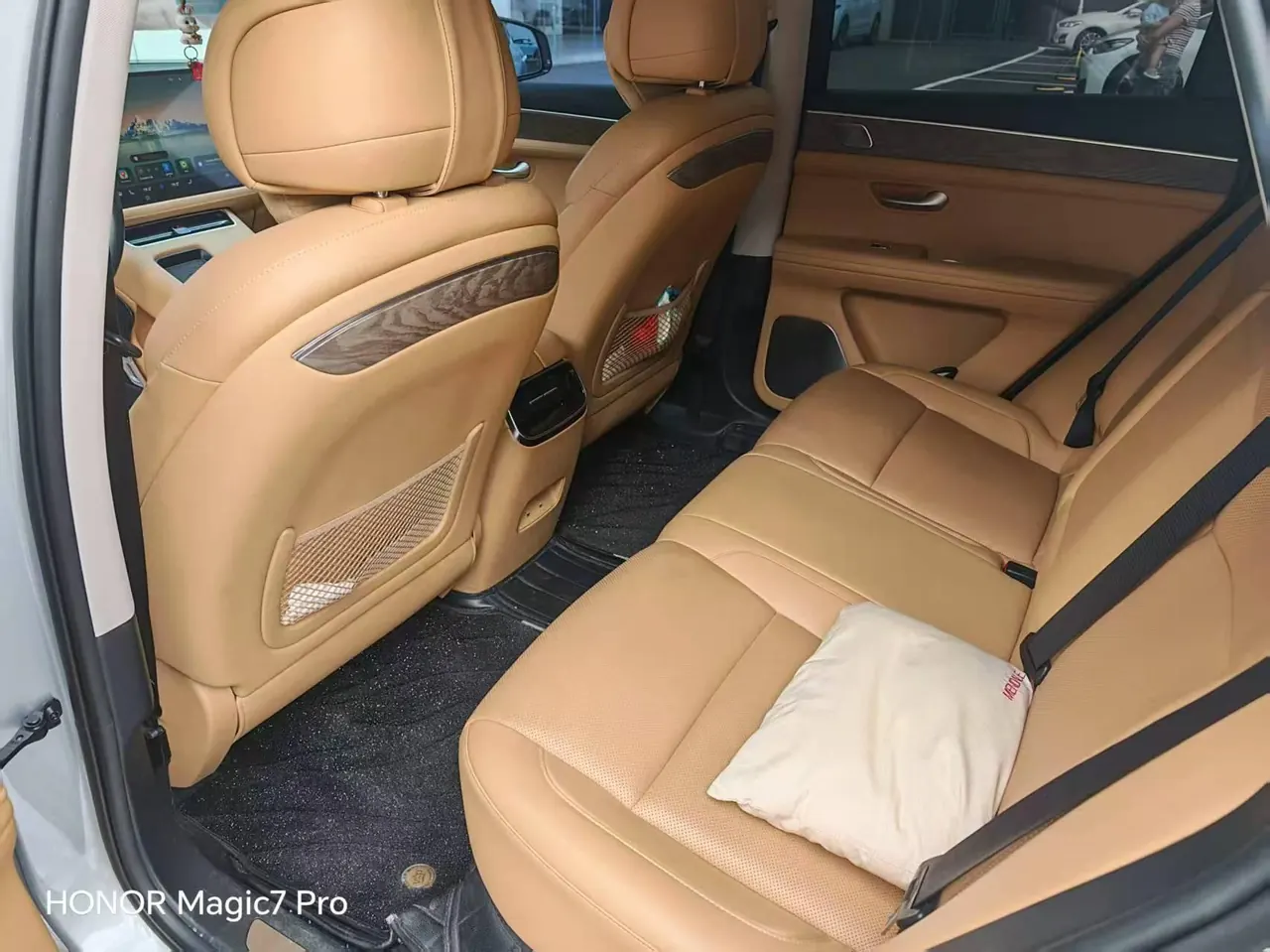 AITO 2022 AITO M5 1.5T Rear Drive Standard Edition Automatic Gear 3