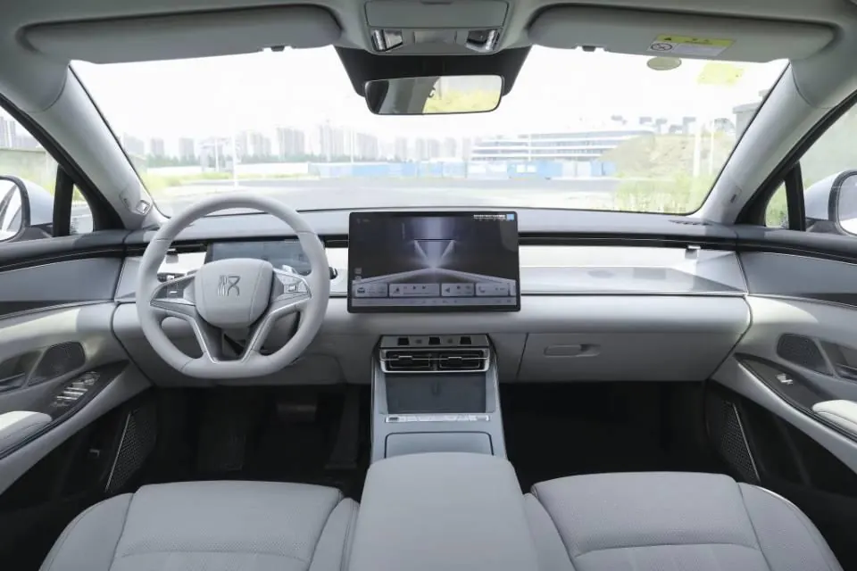 BYD 2025 Han L EV four-wheel drive laser Radar flagship automatic gear 4