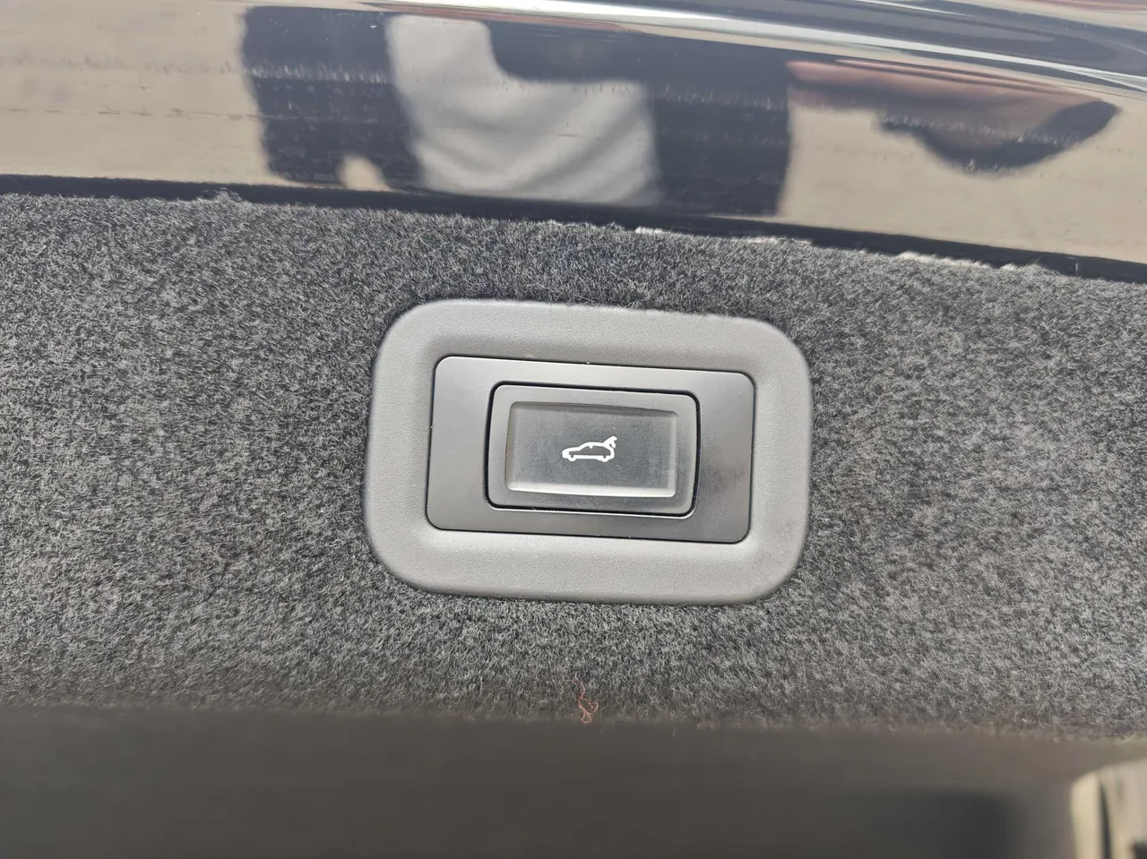 Voyah 2024 models chasing PHEV 1.5T four-wheel drive long endurance administrative version automatic gear 20