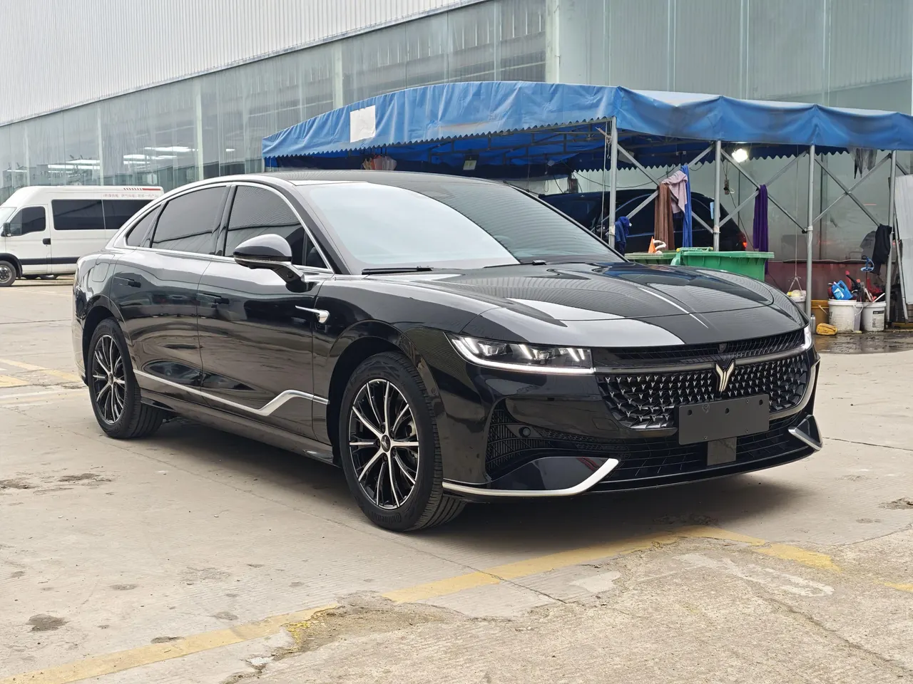 Voyah 2024 models chasing PHEV 1.5T four-wheel drive long endurance administrative version automatic gear 3