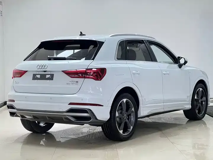 Audi Q3 2022 35 TFSI Fashion Dynamic 4