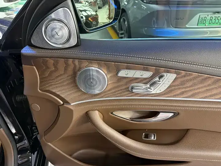 Mercedes Benz E Class 2020 E 300 L Luxury Model 12