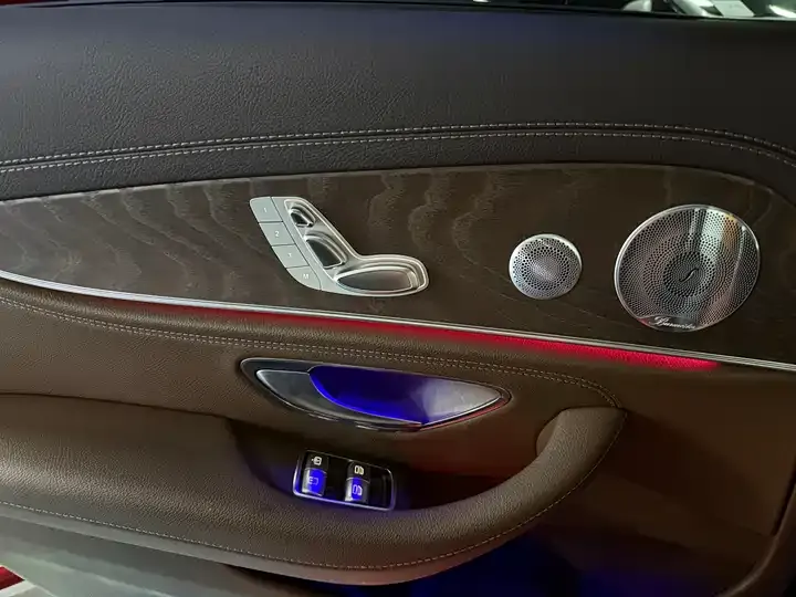 Mercedes Benz E Class 2020 E 300 L Luxury Model 8