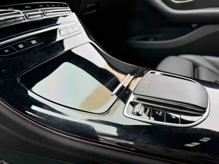 Mercedes Benz EQC 2021 EQC 350 4MATIC 8