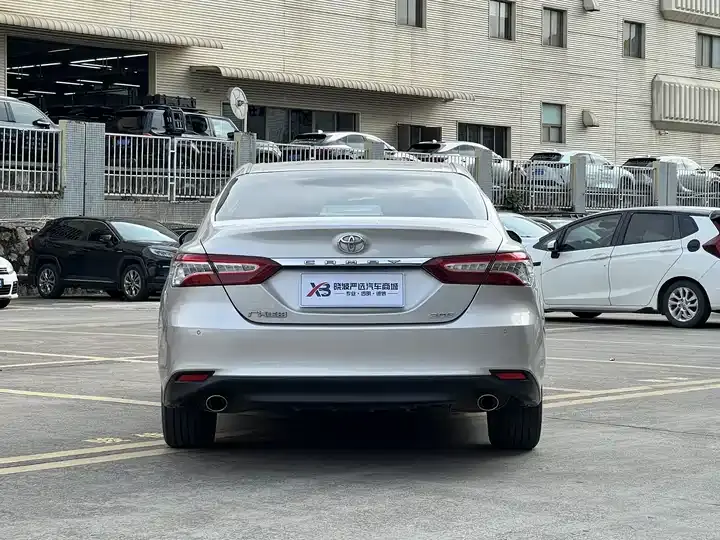 Camry 2019 2.0G Deluxe Edition 8