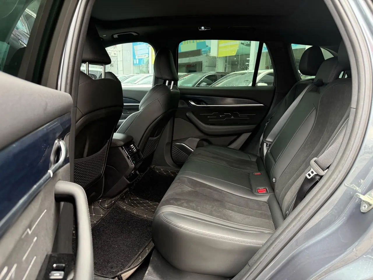 Geely 2024 XingyueL (Monjaro) 2.0TD High Power Two-Drive Enovate Edition Automatic Transmission 5