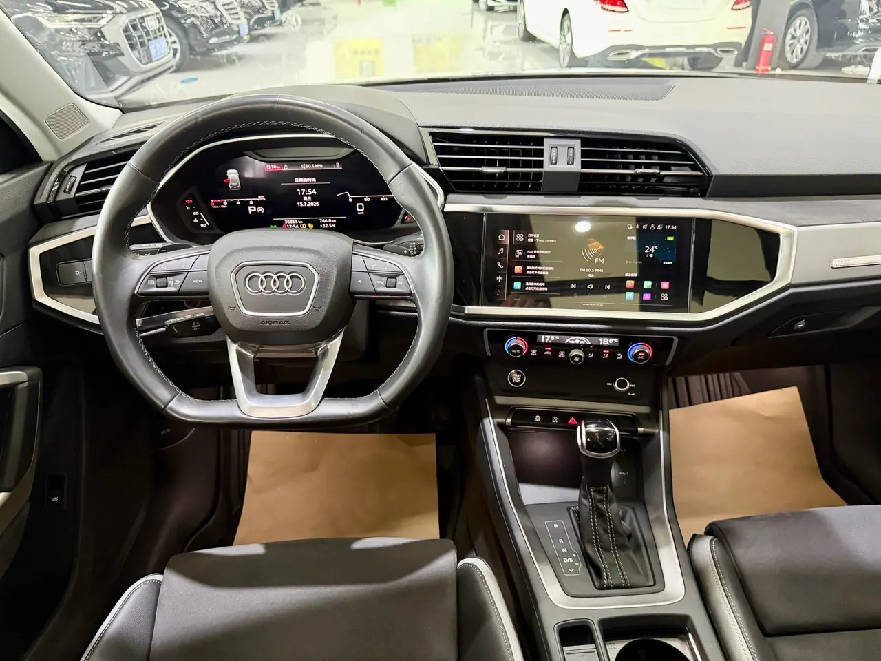 Audi 2023 Q3 1.4TFSI 35TFSI Fashion Dynamic Automatic 9