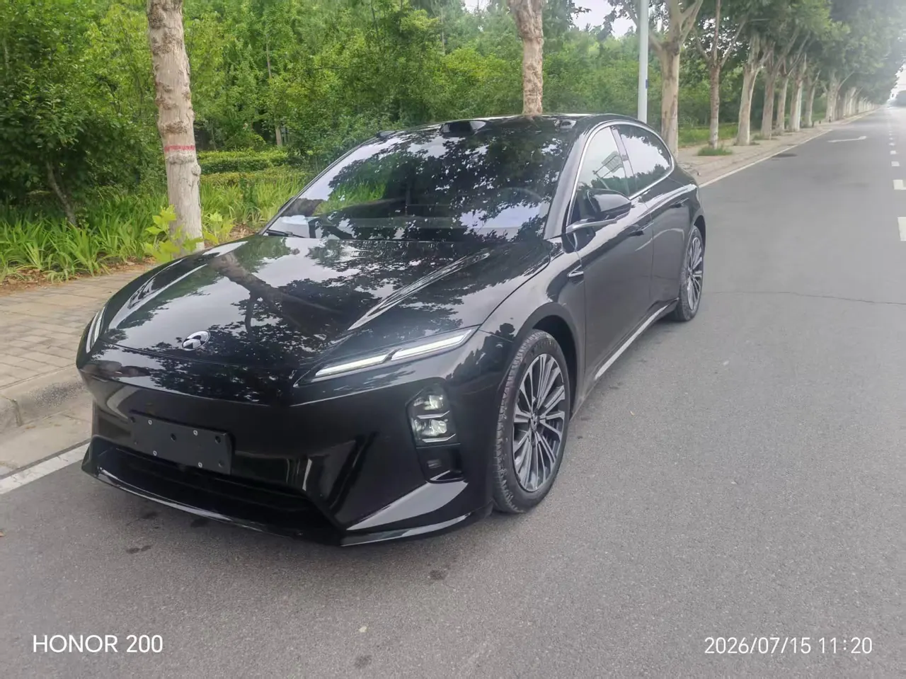 NIO 2026 ET5T 100kWh Touring automatic - View 1