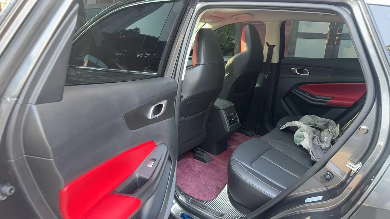 ChangAn 2023 CS55 PLUS 1.5T Light Year Edition Automatic Gear 5